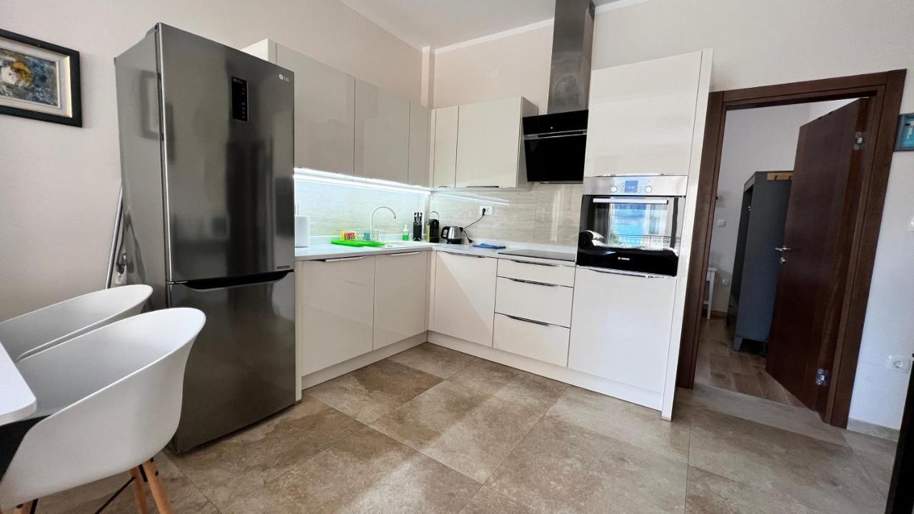 Melodia Del Mare Apartment โกตอร์ ภายนอก รูปภาพ