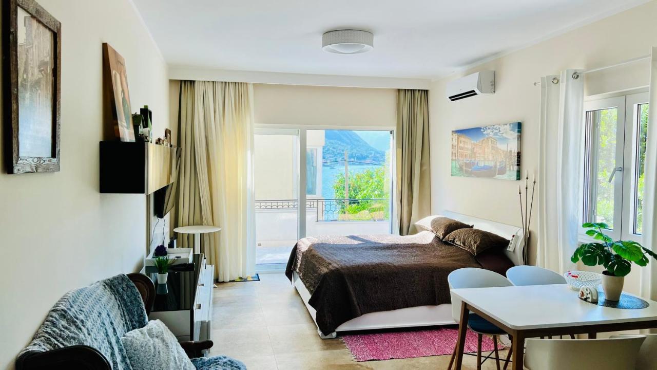 Melodia Del Mare Apartment โกตอร์ ภายนอก รูปภาพ