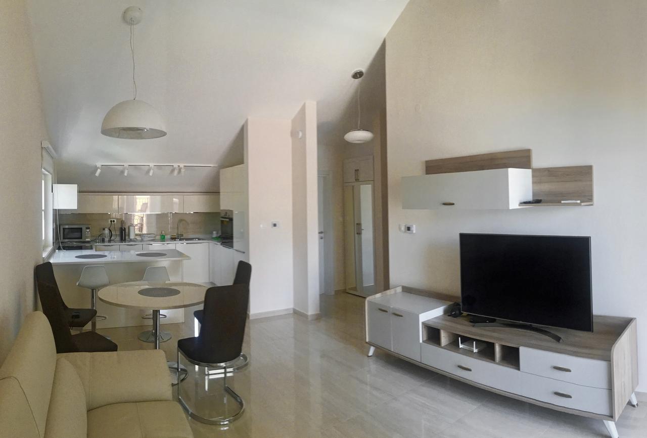Melodia Del Mare Apartment โกตอร์ ภายนอก รูปภาพ