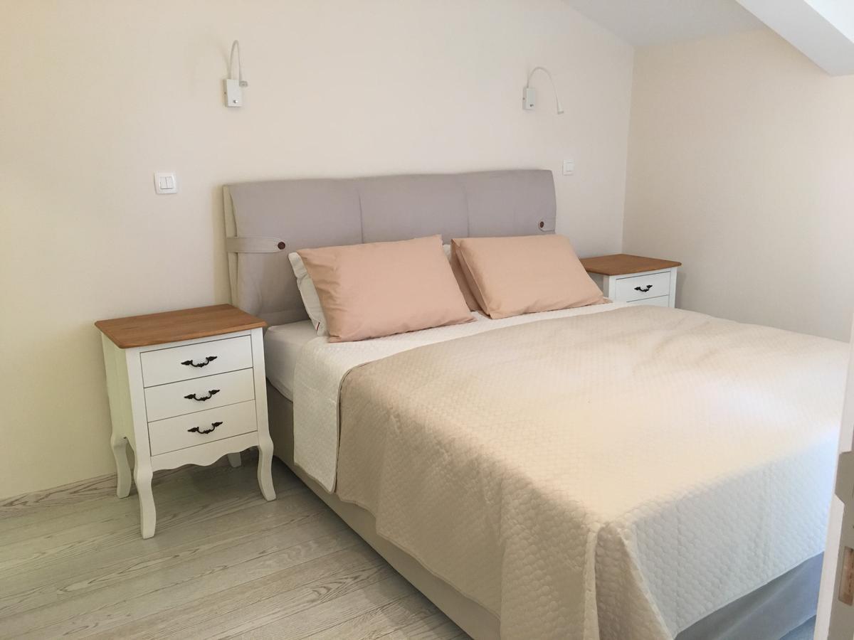 Melodia Del Mare Apartment โกตอร์ ภายนอก รูปภาพ