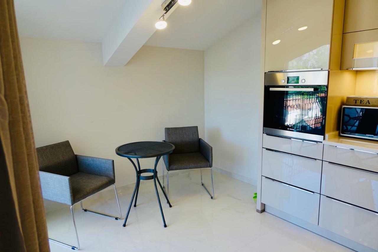 Melodia Del Mare Apartment โกตอร์ ภายนอก รูปภาพ
